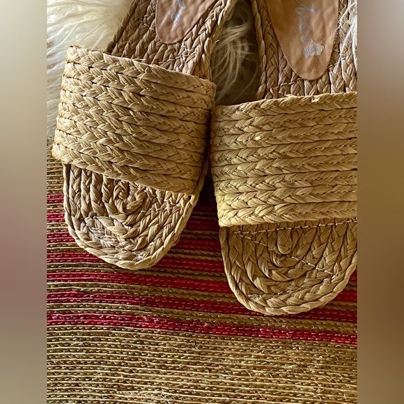 - ⭐️Matisse raffia huaraches, Sz 7⭐️#MATISSE - Picture 5 of 12